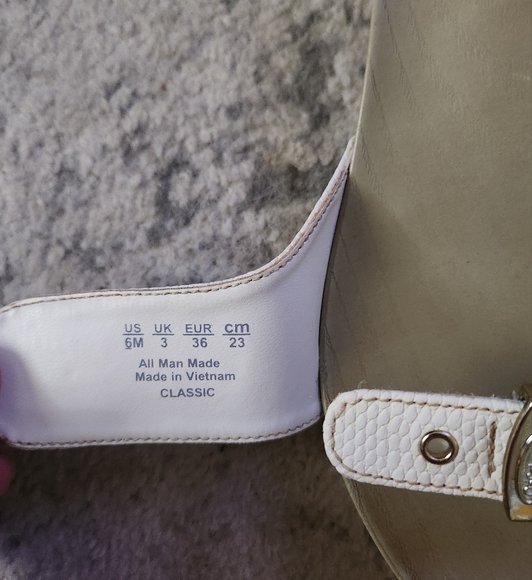 Dr. Scholl's Rubber Exercise Sandals - Picture 9 of 9